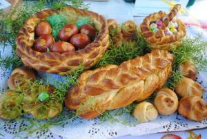 Vabilo na Pozdrav pomladi na tržnici Grad Rače 2